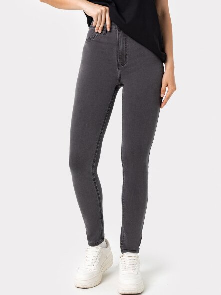 Брюки женские джинсовые jeggins в сером оттенке 2023-DTW801-2 Mark Formelle оптом